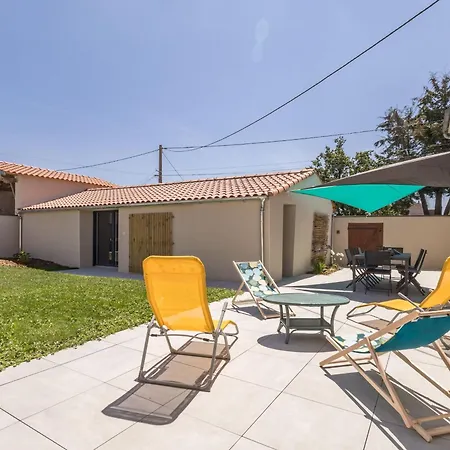 Renove Proche Plages, Parking, Jardin Privatif, Terrasse Sud-est - Fr-1-306-1315 *