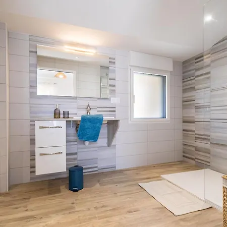 Renove Proche Plages, Parking, Jardin Privatif, Terrasse Sud-est - Fr-1-306-1315 * Machecoul