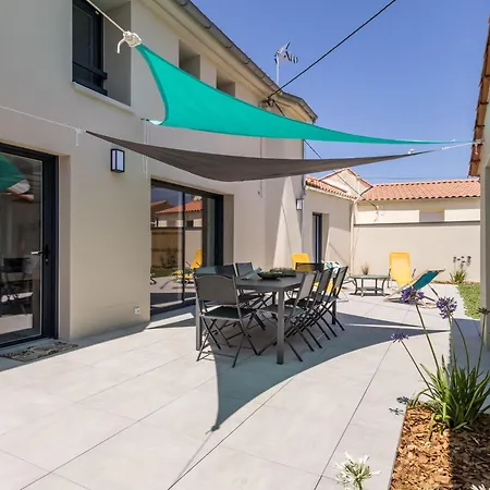 Renove Proche Plages, Parking, Jardin Privatif, Terrasse Sud-est - Fr-1-306-1315